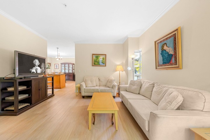 Photo 9 at 15 - 3150 Sunnyhurst Road, Lynn Valley, North Vancouver