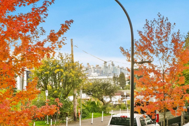 Photo 5 at 107 - 650 E 2nd Street, Lower Lonsdale, North Vancouver