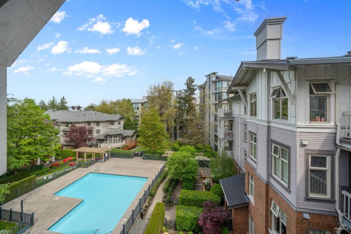 Photo 1 at 404 - 4883 Maclure Mews, Quilchena, Vancouver West
