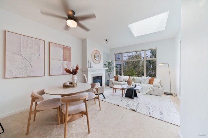 Photo 10 at 404 - 4883 Maclure Mews, Quilchena, Vancouver West