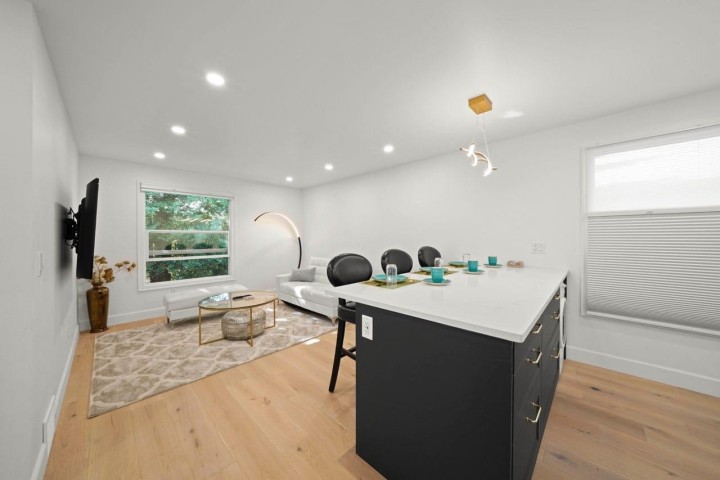 Photo 1 at 1620 Mclean Drive, Grandview Woodland, Vancouver East