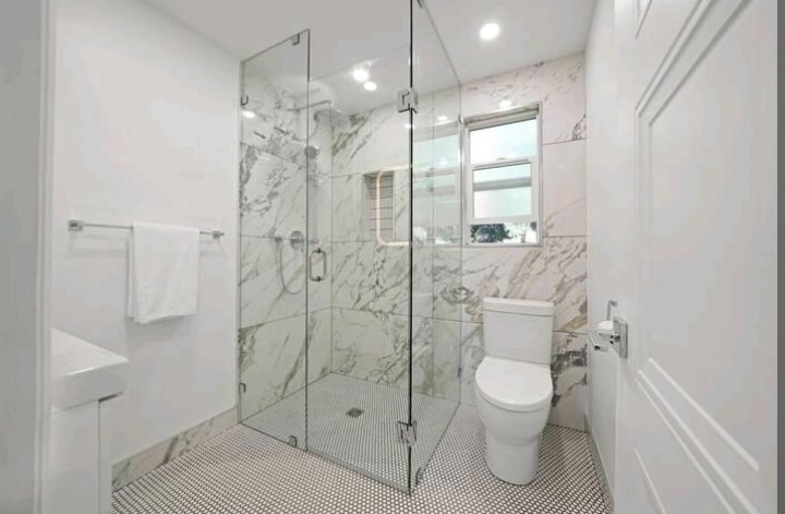 Photo 11 at 1620 Mclean Drive, Grandview Woodland, Vancouver East