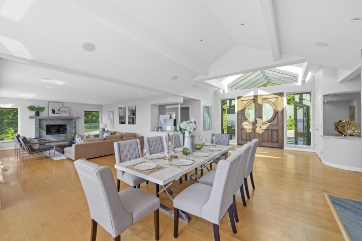 Photo 3 at 4253 Rockbank Place, Rockridge, West Vancouver