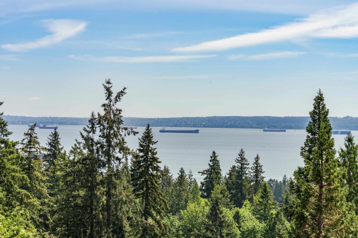 Photo 32 at 4253 Rockbank Place, Rockridge, West Vancouver