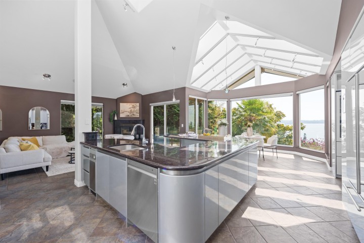 Photo 11 at 4253 Rockbank Place, Rockridge, West Vancouver