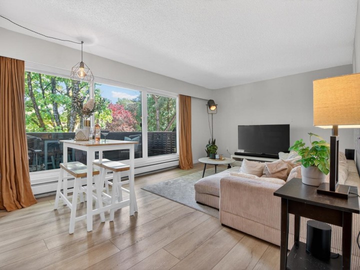 Photo 2 at 304 - 391 E 7th Avenue, Mount Pleasant VE, Vancouver East