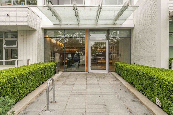 Photo 2 at 806 - 2221 E 30th Avenue, Victoria VE, Vancouver East