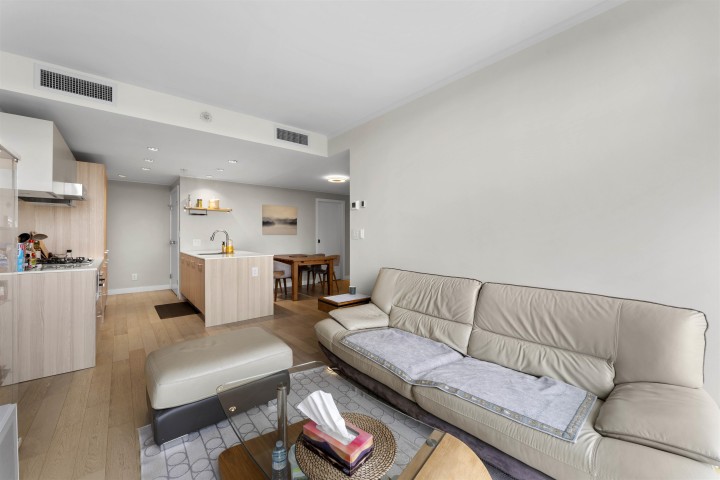 Photo 5 at 806 - 2221 E 30th Avenue, Victoria VE, Vancouver East