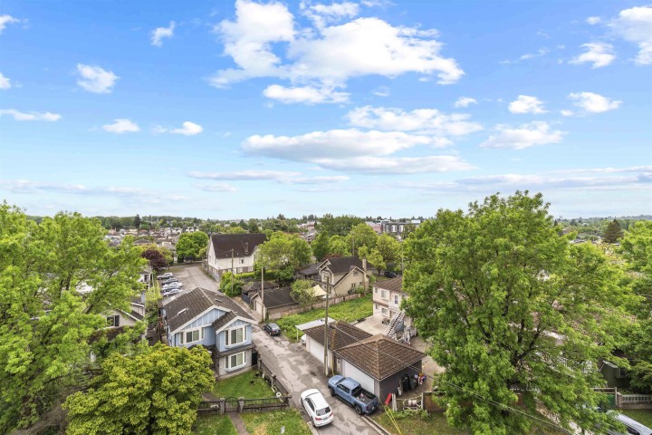 Photo 20 at 806 - 2221 E 30th Avenue, Victoria VE, Vancouver East