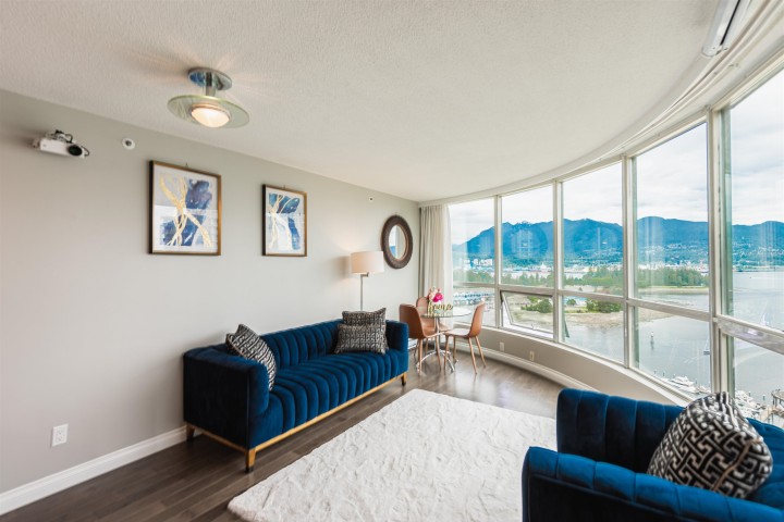 Photo 9 at 2302 - 555 Jervis Street, Coal Harbour, Vancouver West