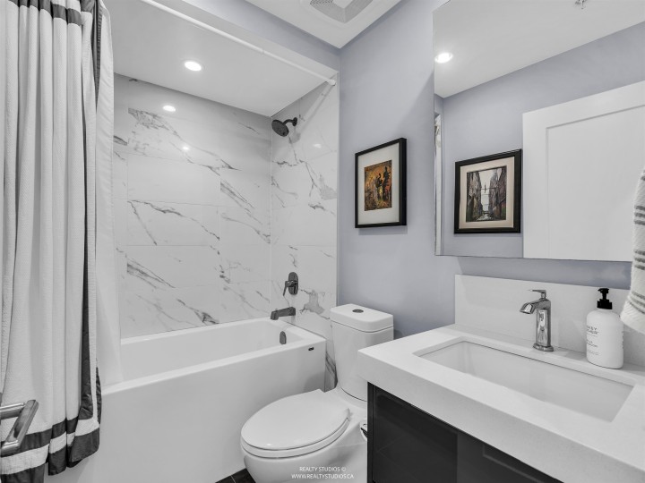 Photo 16 at 627 Victoria Drive, Hastings, Vancouver East