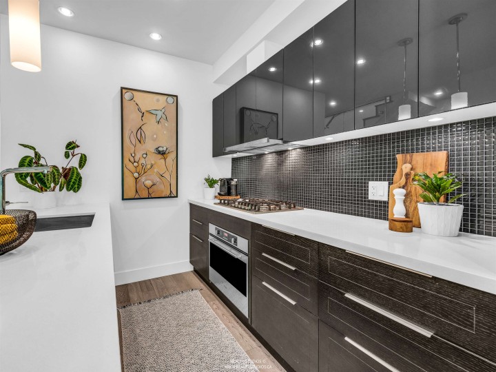 Photo 7 at 627 Victoria Drive, Hastings, Vancouver East