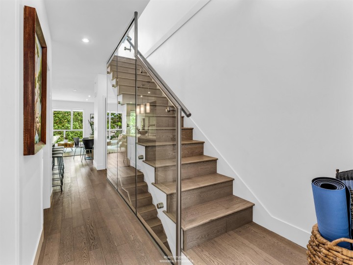 Photo 18 at 627 Victoria Drive, Hastings, Vancouver East