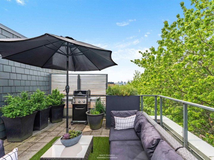 Photo 31 at 627 Victoria Drive, Hastings, Vancouver East