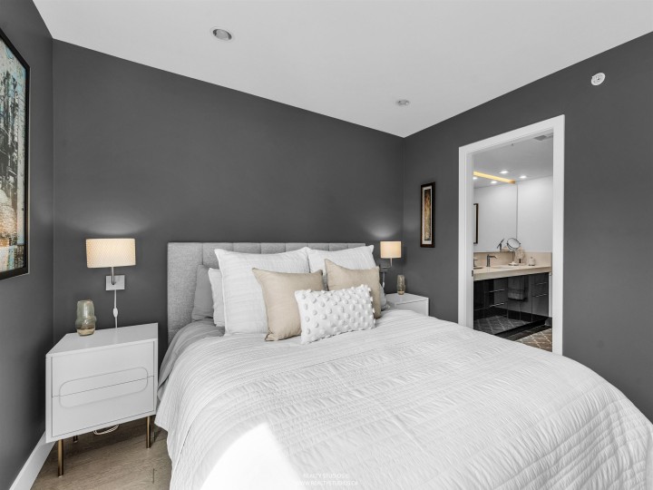 Photo 21 at 627 Victoria Drive, Hastings, Vancouver East
