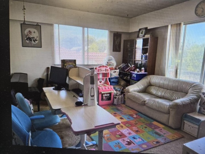 Photo 2 at 5319 Somerville Street, Fraser VE, Vancouver East