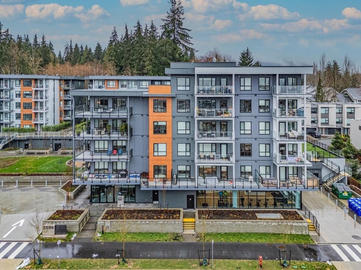 Photo 1 at 303 - 3596 Malsum Drive, Roche Point, North Vancouver