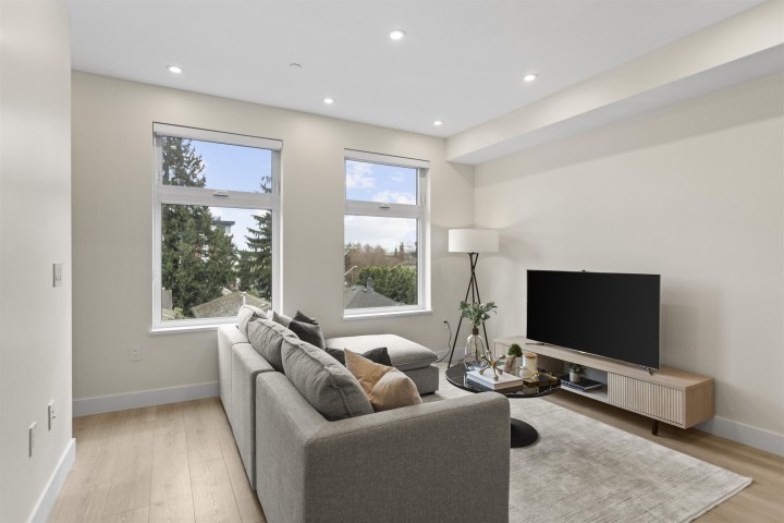 Photo 12 at 311 - 342 Mountain Highway, Lynnmour, North Vancouver