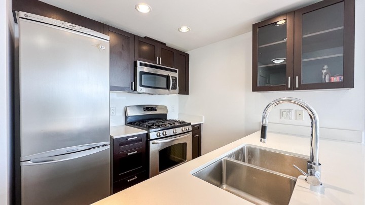 Photo 9 at 1107 - 4815 Eldorado Mews, Collingwood VE, Vancouver East