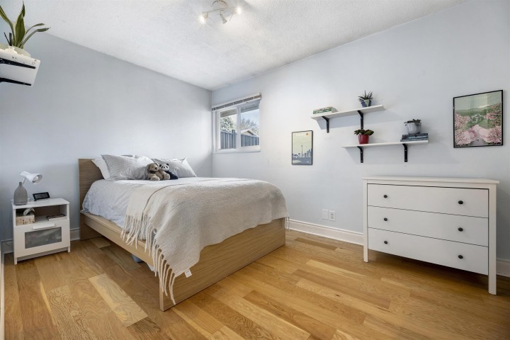 Photo 22 at 828 Nicolum Court, Roche Point, North Vancouver