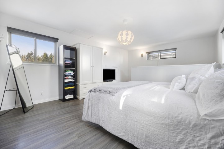 Photo 15 at 828 Nicolum Court, Roche Point, North Vancouver