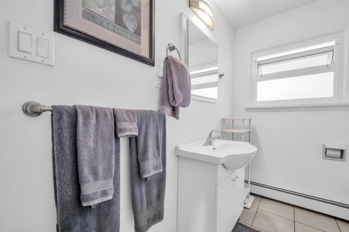 Photo 13 at 1036 Nootka Street, Renfrew VE, Vancouver East