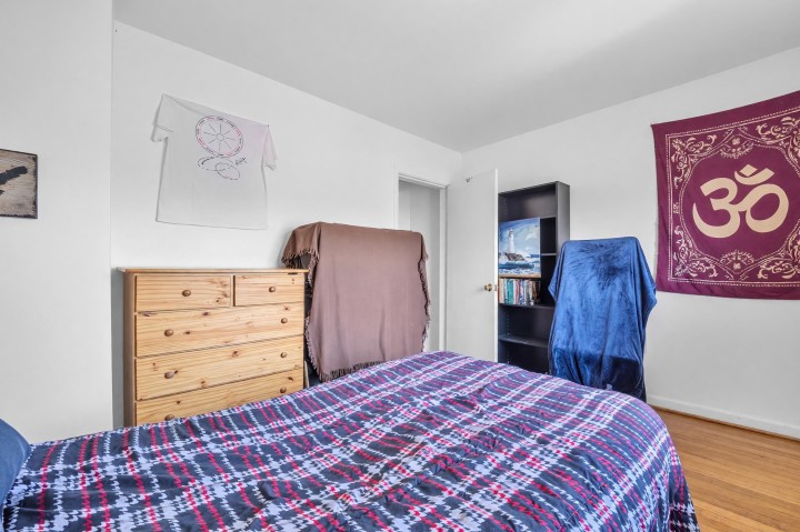 Photo 12 at 1036 Nootka Street, Renfrew VE, Vancouver East