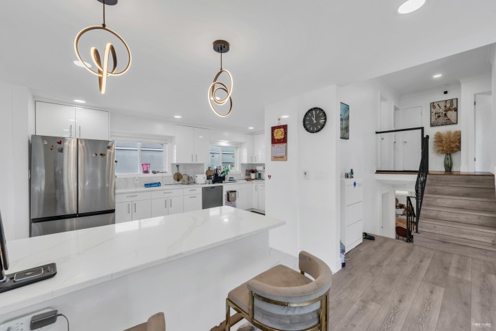 Photo 13 at 8025 Borden Street, Fraserview VE, Vancouver East