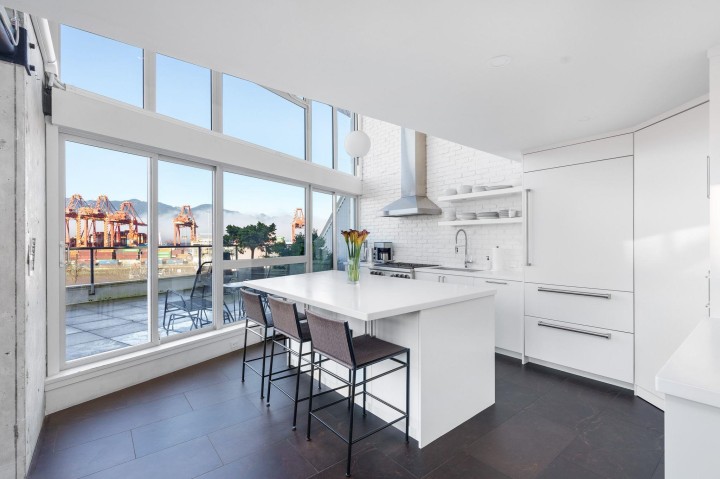 Photo 5 at 624 - 289 Alexander Street, Strathcona, Vancouver East