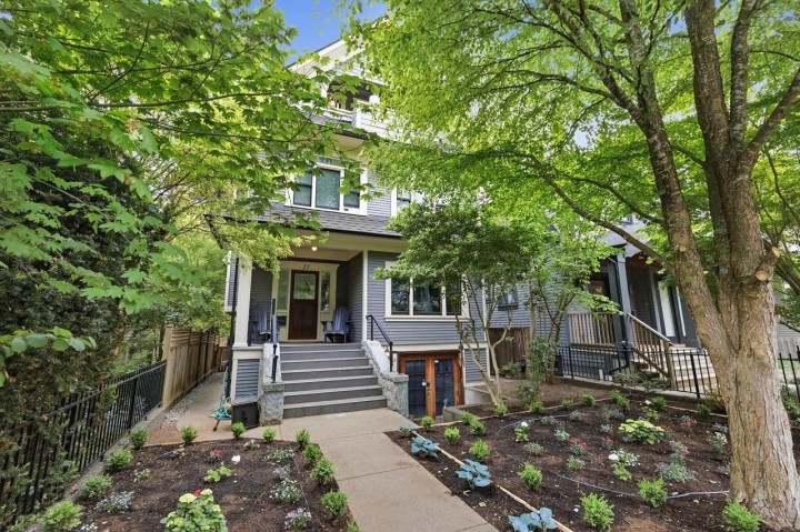 Photo 2 at 21 E 22nd Avenue, Main, Vancouver East