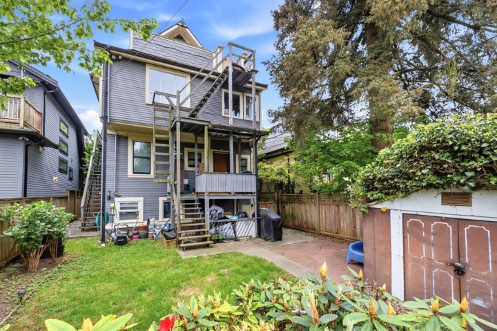 Photo 7 at 21 E 22nd Avenue, Main, Vancouver East