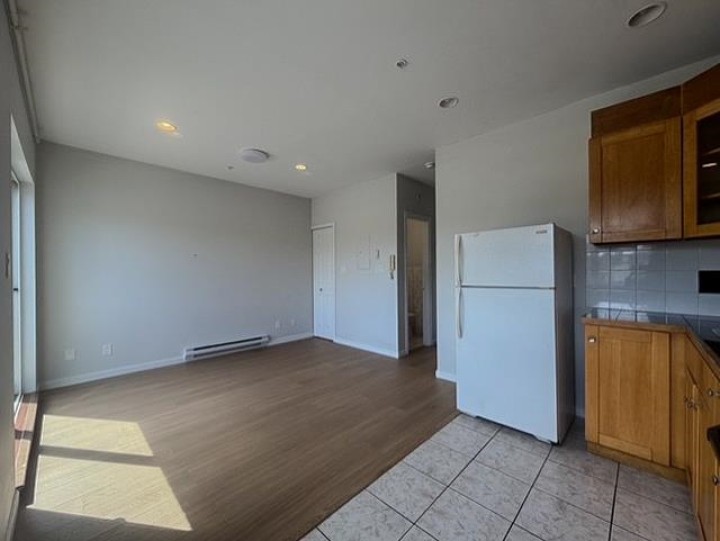 Photo 3 at 203 - 2817 Clark Drive, Mount Pleasant VE, Vancouver East