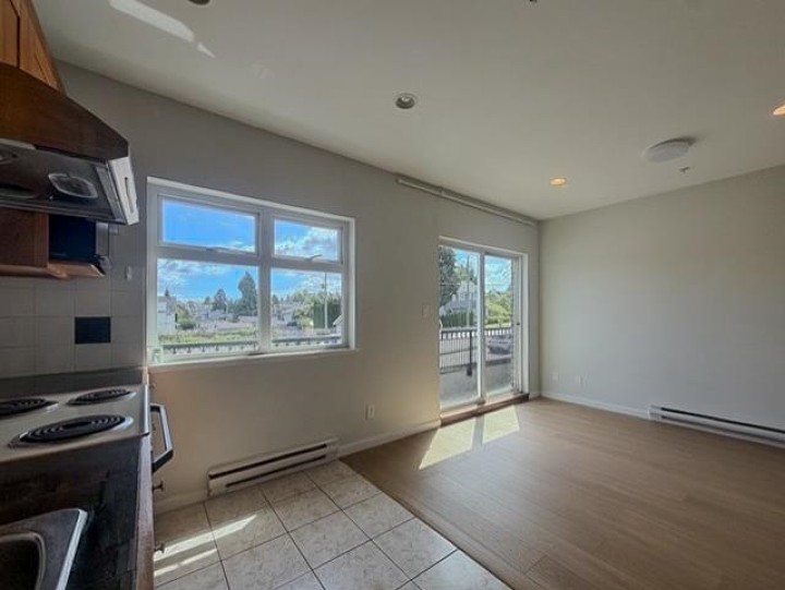 Photo 10 at 203 - 2817 Clark Drive, Mount Pleasant VE, Vancouver East