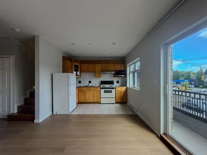 Photo 4 at 203 - 2817 Clark Drive, Mount Pleasant VE, Vancouver East