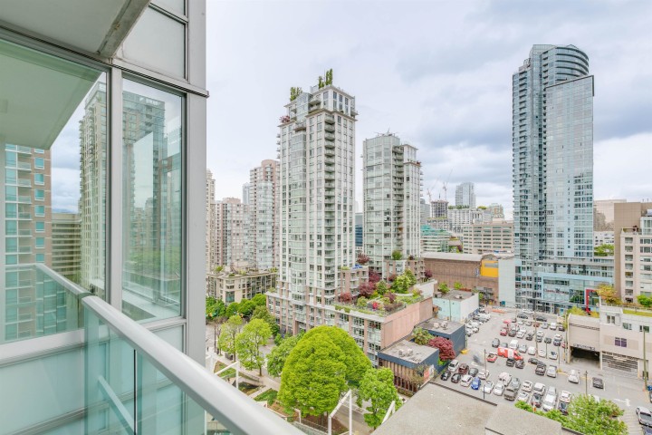 Photo 19 at 1601 - 833 Homer Street, Downtown VW, Vancouver West