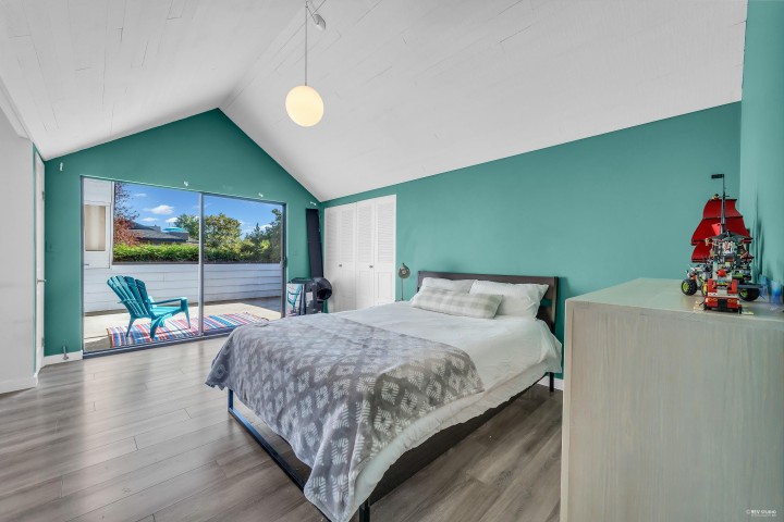 Photo 27 at 1040 Jefferson Avenue, Sentinel Hill, West Vancouver