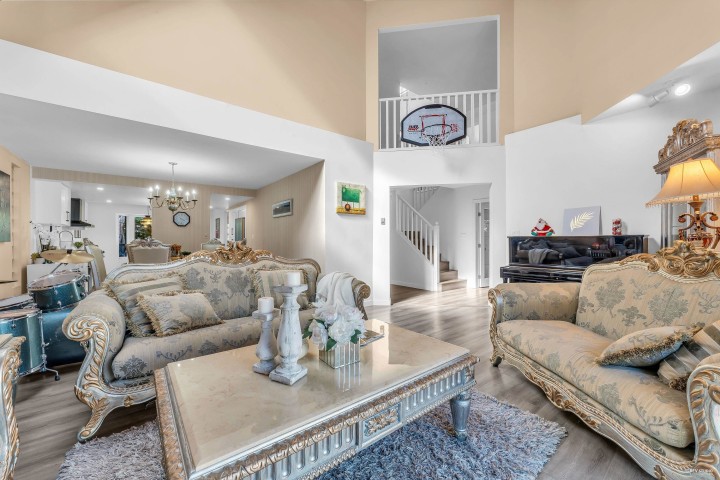 Photo 4 at 1040 Jefferson Avenue, Sentinel Hill, West Vancouver