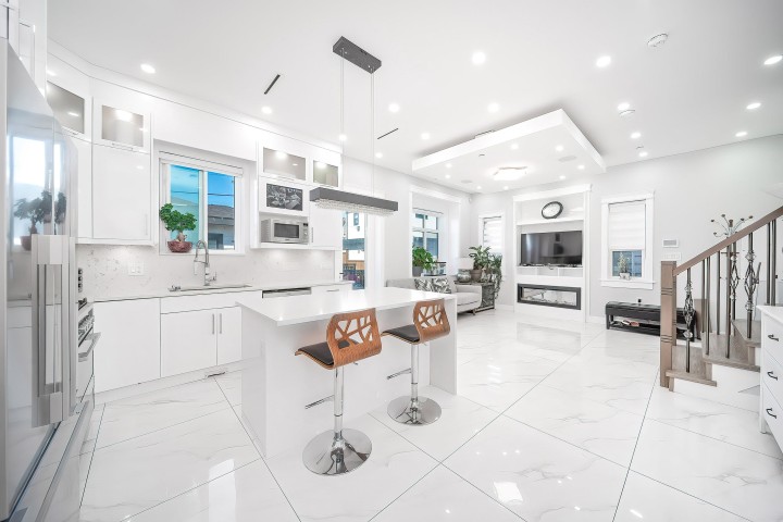 Photo 6 at 749 E 60th Avenue, South Vancouver, Vancouver East