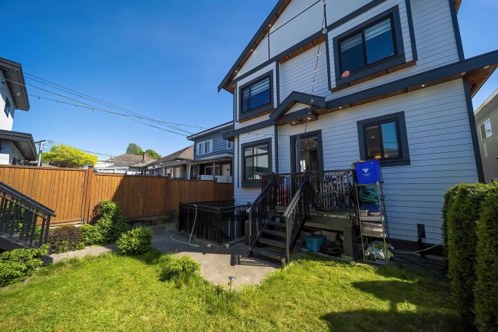 Photo 19 at 749 E 60th Avenue, South Vancouver, Vancouver East