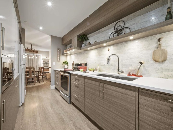 Photo 8 at 202 - 2250 Se Marine Drive, Vancouver East