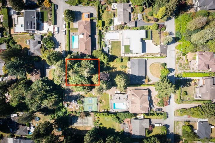 Photo 2 at 1435 Nelson Avenue, Ambleside, West Vancouver