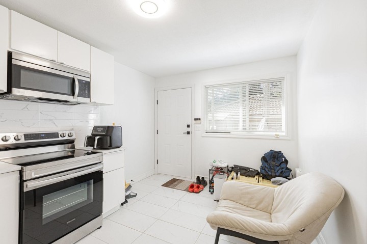 Photo 13 at 3529 Gladstone Street, Grandview Woodland, Vancouver East