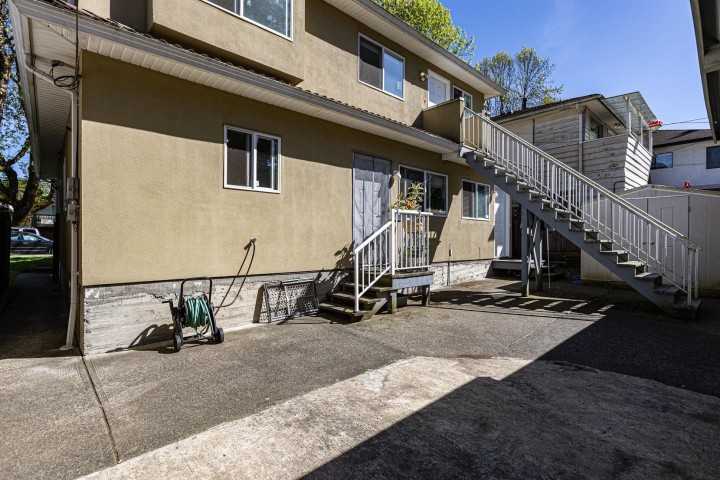 Photo 18 at 3529 Gladstone Street, Grandview Woodland, Vancouver East
