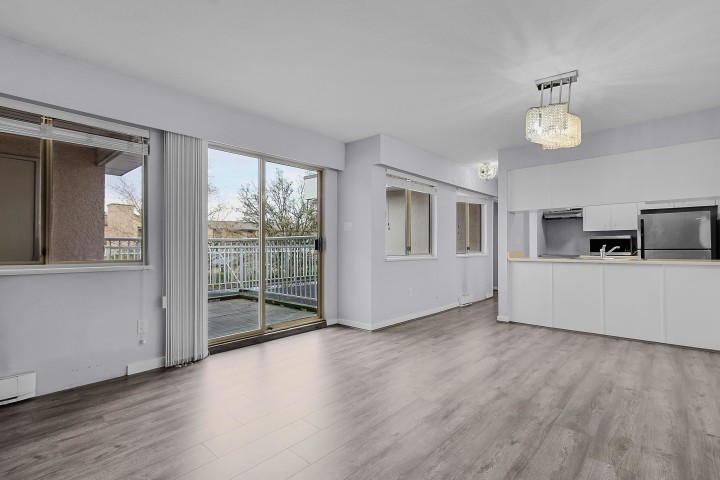 Photo 19 at 303 - 458 E 44th Avenue, Fraser VE, Vancouver East