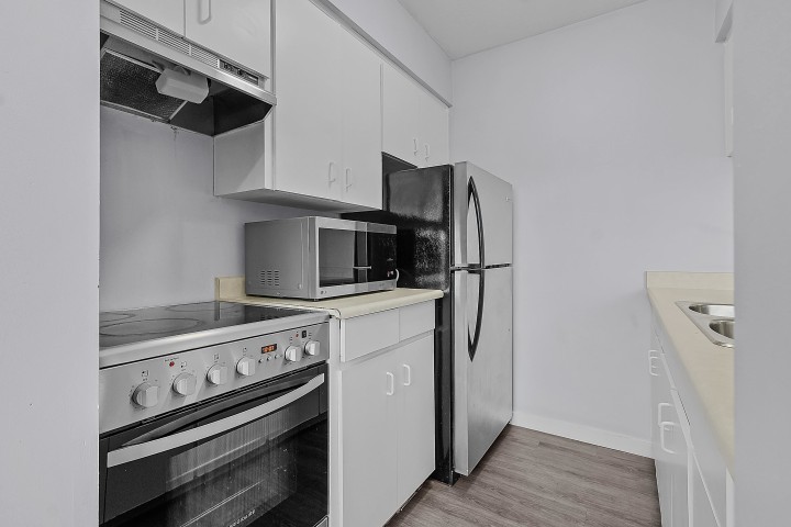 Photo 8 at 303 - 458 E 44th Avenue, Fraser VE, Vancouver East