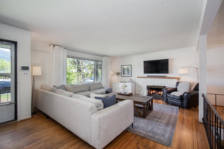 Photo 2 at 361 W 19th Street, Central Lonsdale, North Vancouver