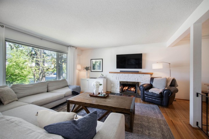 Photo 3 at 361 W 19th Street, Central Lonsdale, North Vancouver