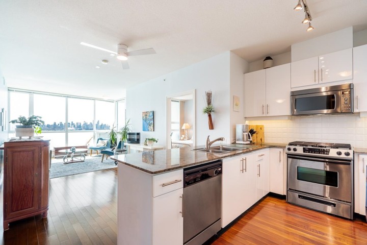 Photo 14 at 1503 - 138 E Esplanade Avenue, Lower Lonsdale, North Vancouver