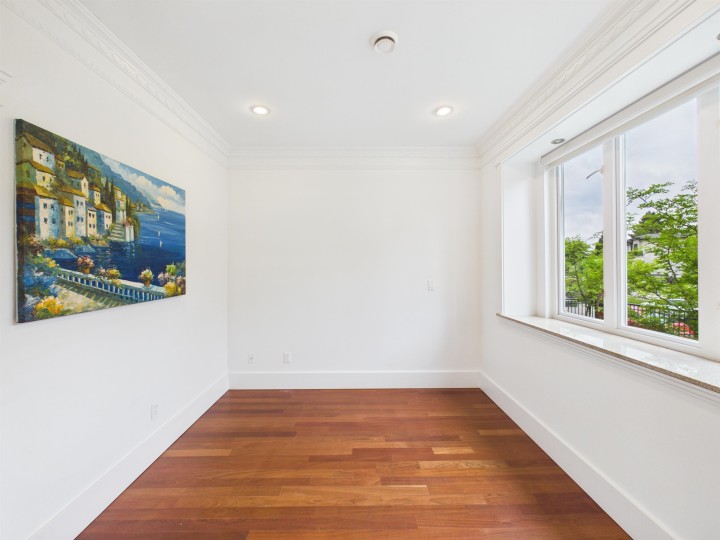 Photo 11 at 3394 Seaforth Drive, Renfrew Heights, Vancouver East