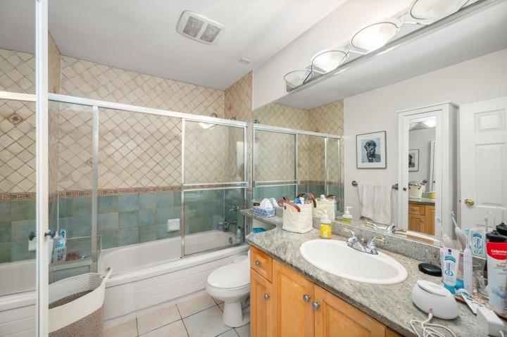 Photo 14 at 2323 W 23rd Avenue, Arbutus, Vancouver West